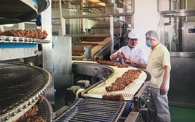 最美勞動者&mdash;&mdash;張賓松：麻花一轉一擰 編織夢想之花